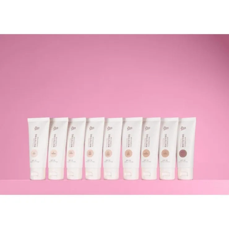 Etos Moisturizing Mattifying Foundation SPF 20