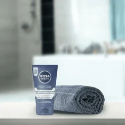 Heren NIVEA MEN Protect & Care Deep Cleaning Face Scrub 75 ML
